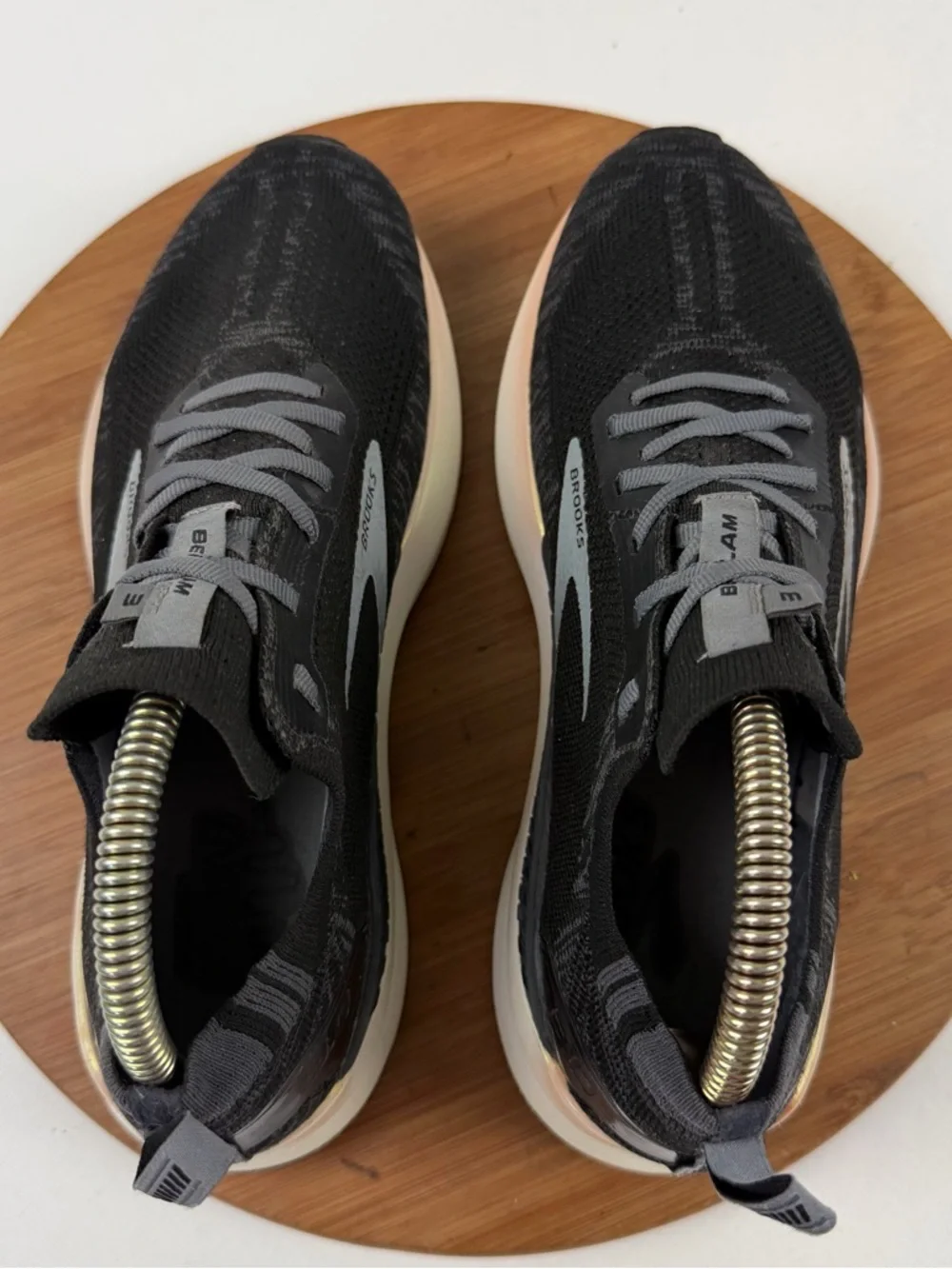 Brooks Bedlam 3 Women's Black & Metallic Running Shoes - Picture 5 of 10